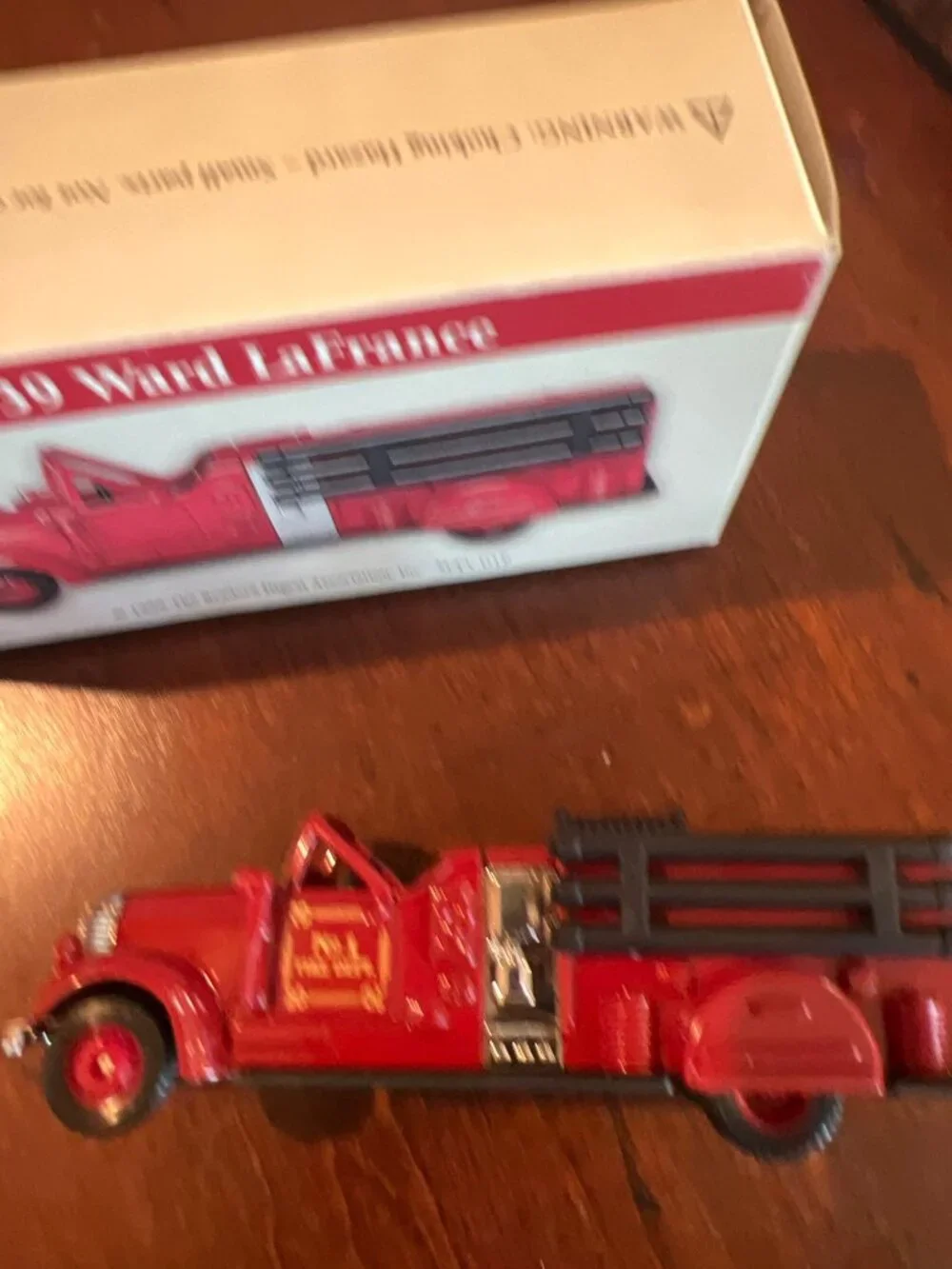 Reader's Digest diecast 1939 Ward LaFrance fire truck New 1999 Vintage